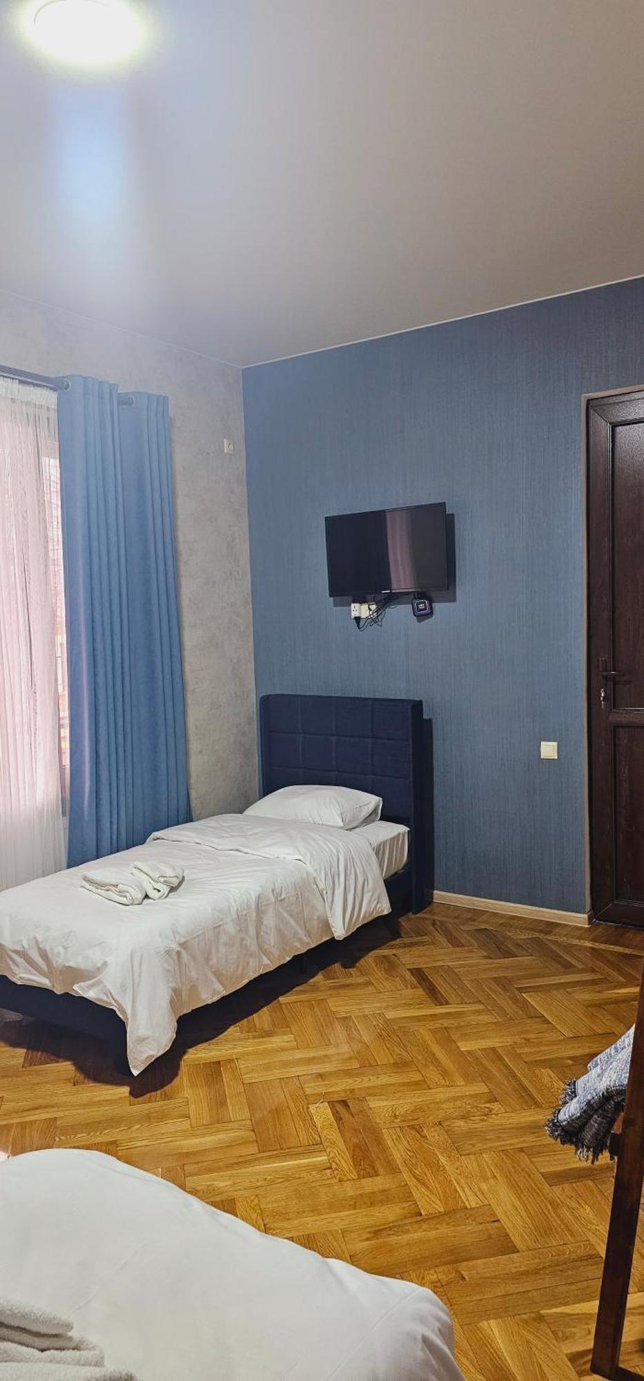 Memory Basket Hotel Kutaisi Bagian luar foto