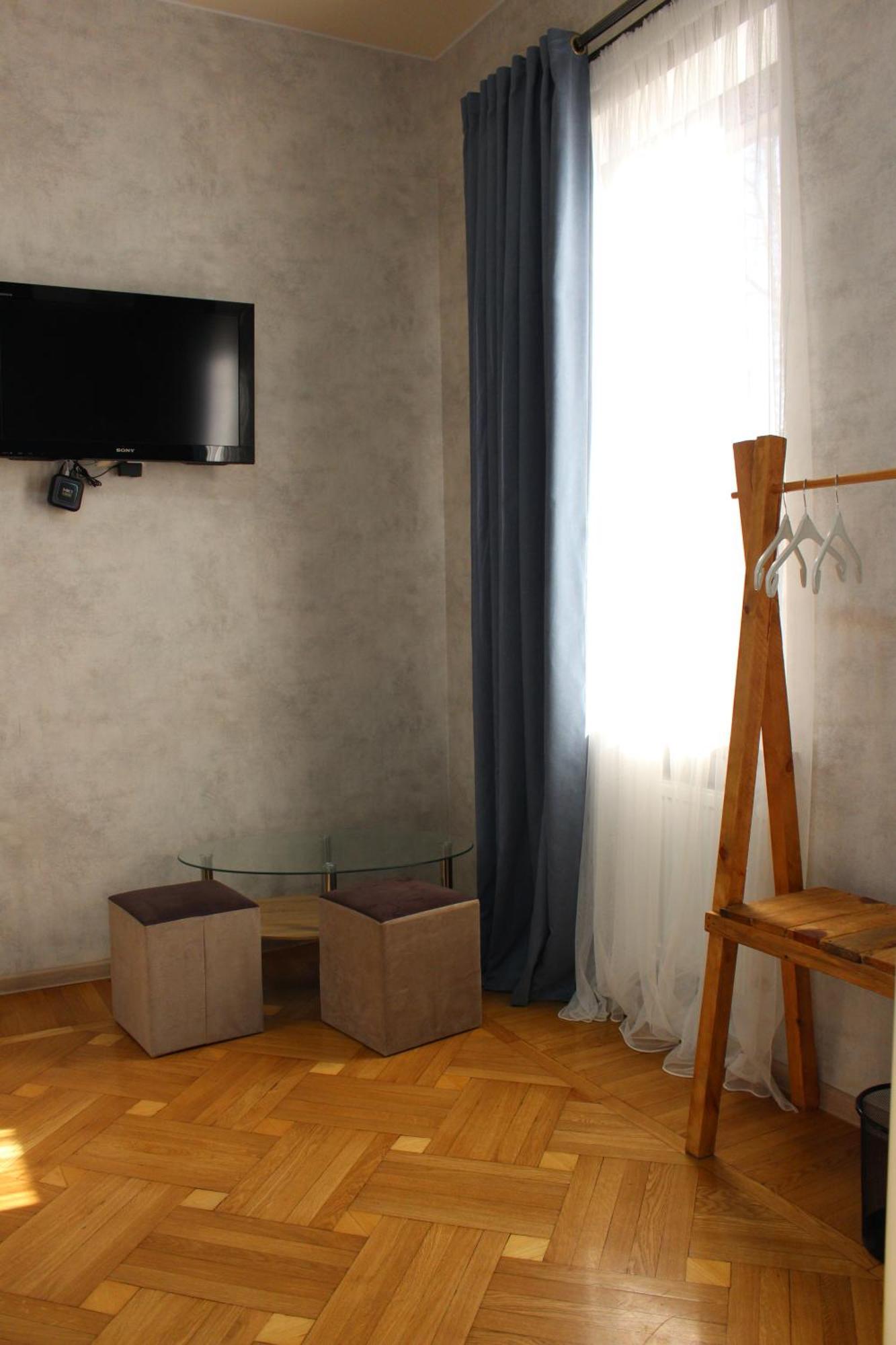 Memory Basket Hotel Kutaisi Bagian luar foto