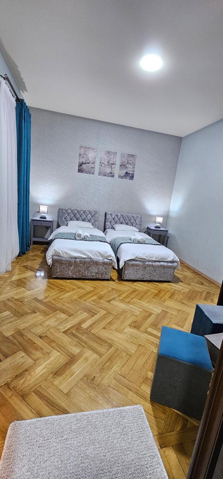 Memory Basket Hotel Kutaisi Bagian luar foto