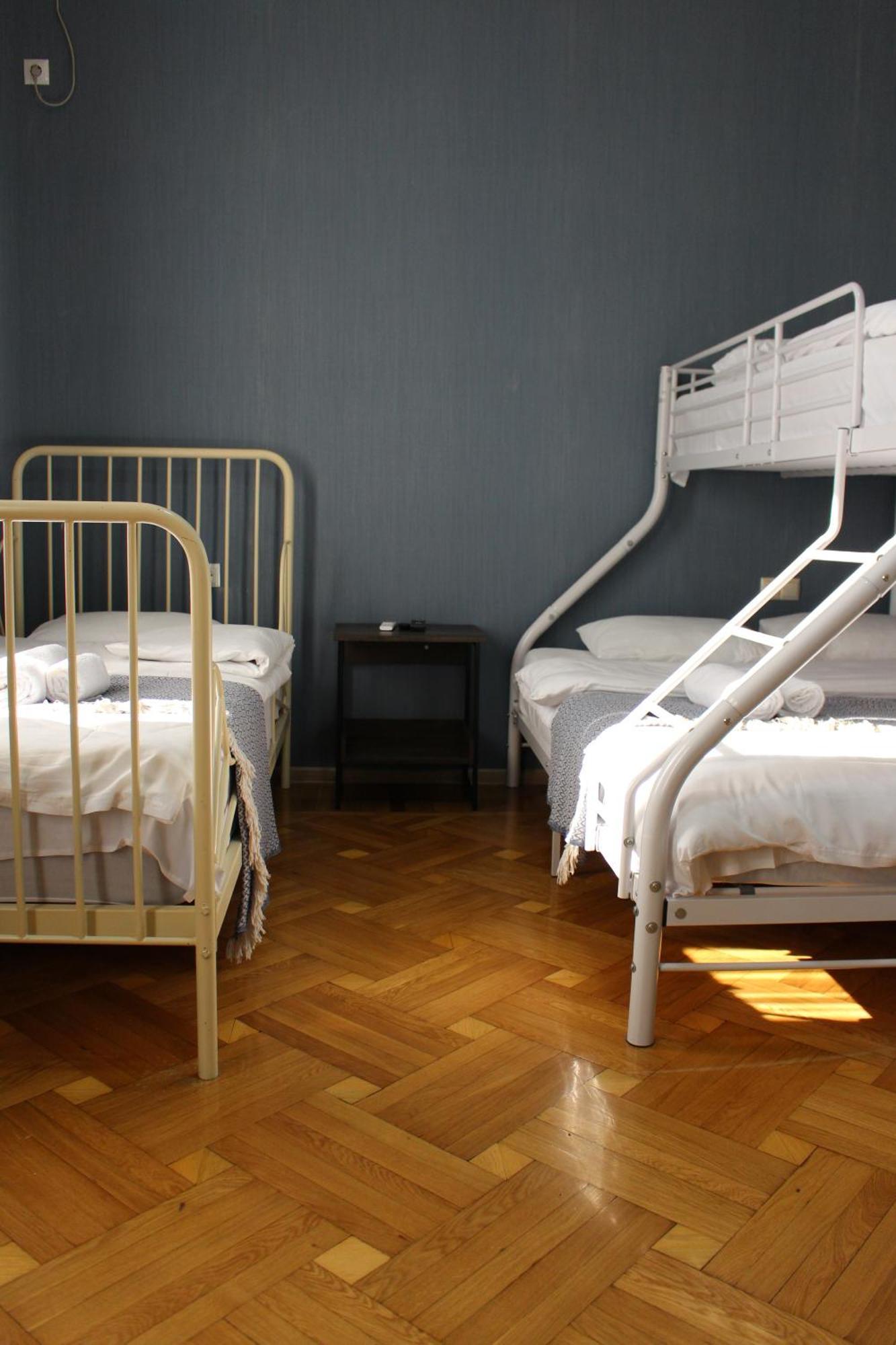 Memory Basket Hotel Kutaisi Bagian luar foto