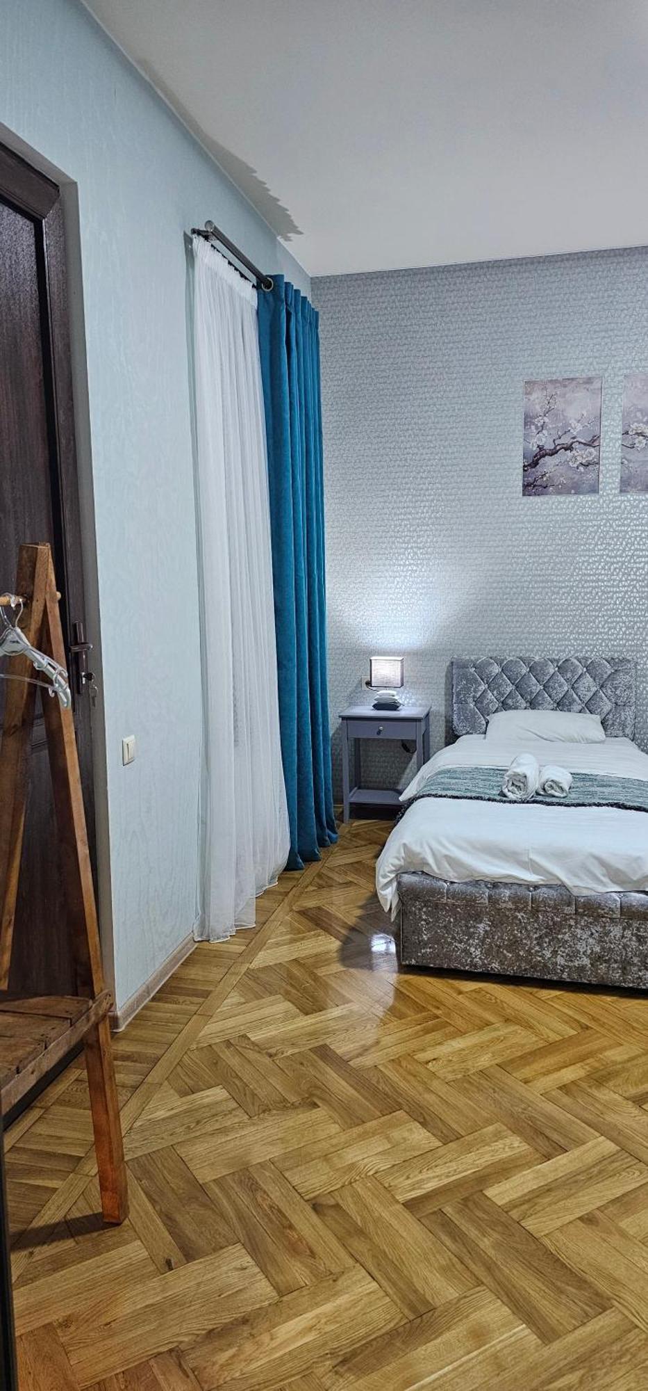 Memory Basket Hotel Kutaisi Bagian luar foto