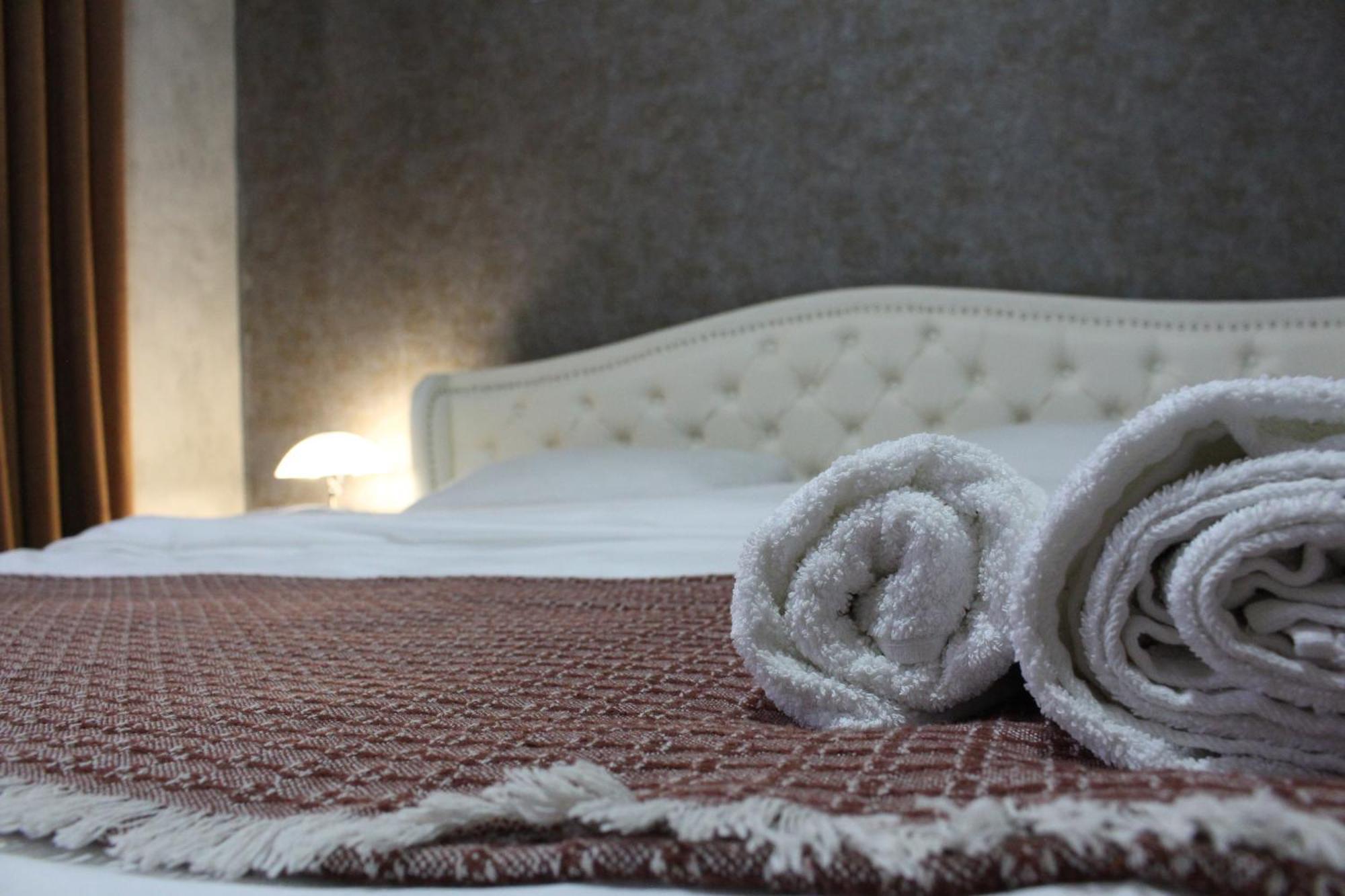 Memory Basket Hotel Kutaisi Bagian luar foto